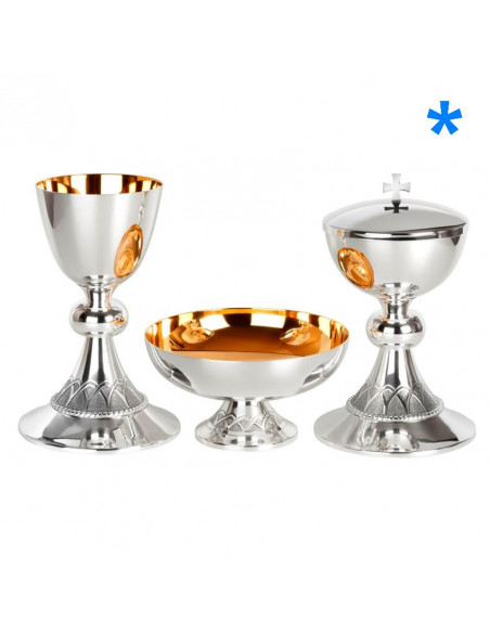 Caliz Metal Dorado Cordon Cincelado En Pie Copa Lisa N5415 22Cm Alto