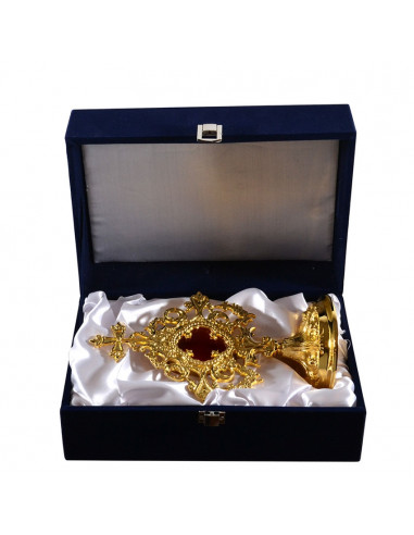 Relicario Dorado Calado 23. 5 X 13 CM Triangular Y Base Labrada Con Estuche Baño Oro 24k