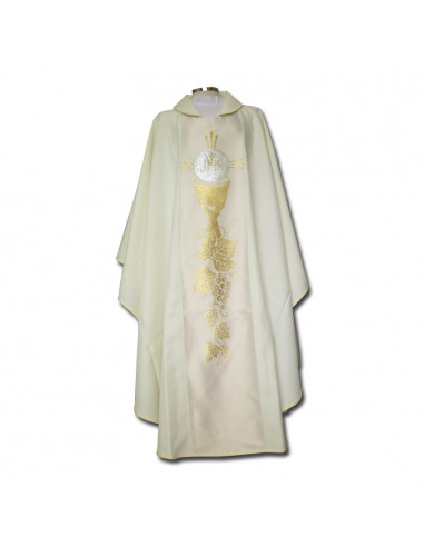 Casulla Estampada Con Galon Caliz Grande Con Forma Y Racimo Uvas N366 Blanca