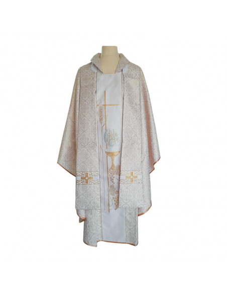 Casulla Estampada Tipo Damasco Con Galon Cruz Y Espiga Fina Caliz Y Forma N375 Blanca