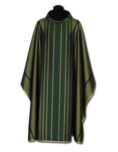 Casulla Estampada Con Galon Cruces Y...