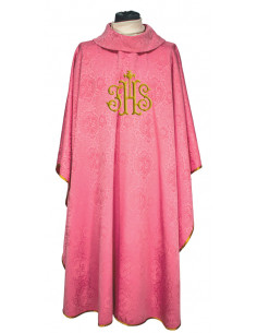 Casulla adamascada bordada...