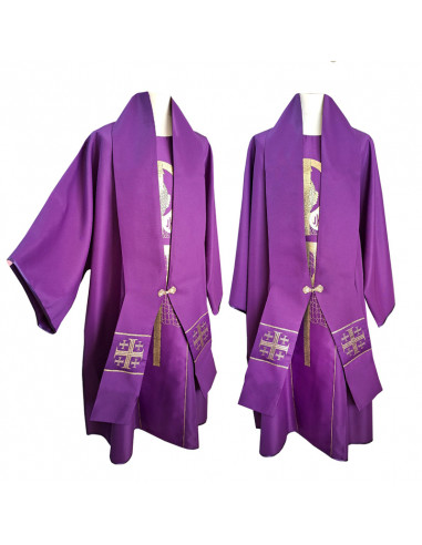 Dalmatica Morada Estampada Con Galon...