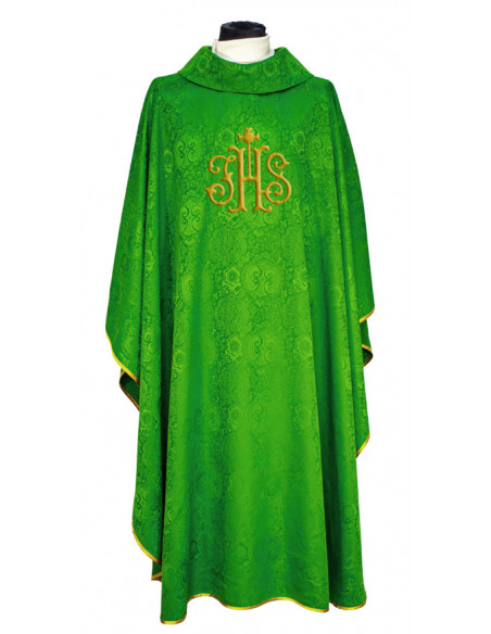 Casulla adamascada bordada JHS verde