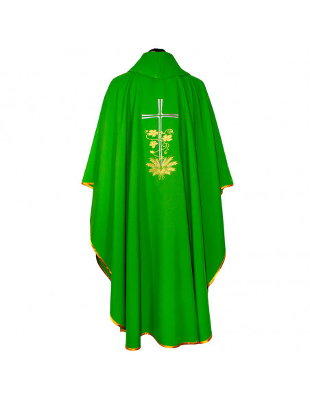 Casulla Cruz Larga Con Hojas De Parra Y Espigas En Base Verde
