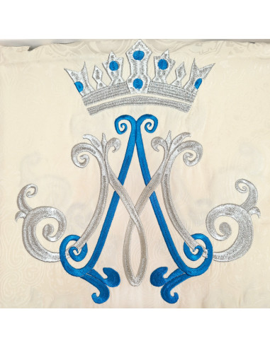 Casulla adamascada bordada Mariana...