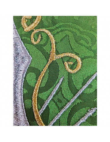 Casulla adamascada bordada cruz...