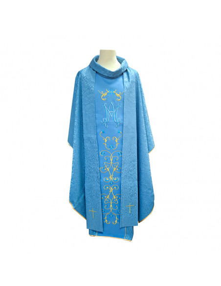 Casulla Bordada Mariana Azul Tela Adamascada Flores Azules Y Dorado Bordado Galon Central