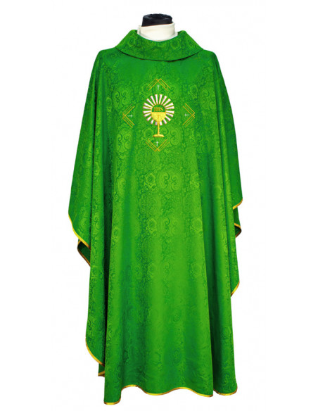 Casulla Adamascada Bordada Caliz Con Forma Jhs Y Rayos Verde