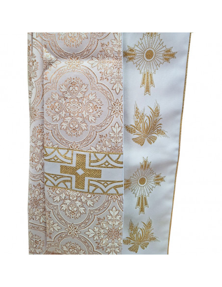 Capa Pluvial Blanca Estampada Tipo Damasco Cruces Y Cruz Con Uvas Detras N444 Con Estola