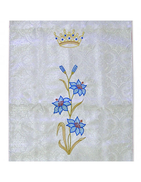 Cubre Ambon Bordado Mariano Tres Flores De Lis Y Corona Arriba Fondo Plateado