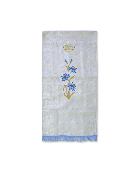 Cubre Ambon Bordado Mariano Tres Flores De Lis Y Corona Arriba Fondo Plateado