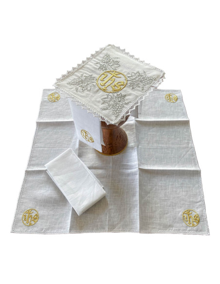 Juego De Altar Lino Bordado IHS con Racimos Bicolor SDM12