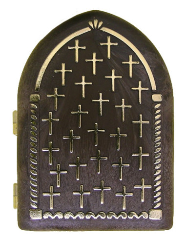 Capilla Marron Con Cruces Doradas...