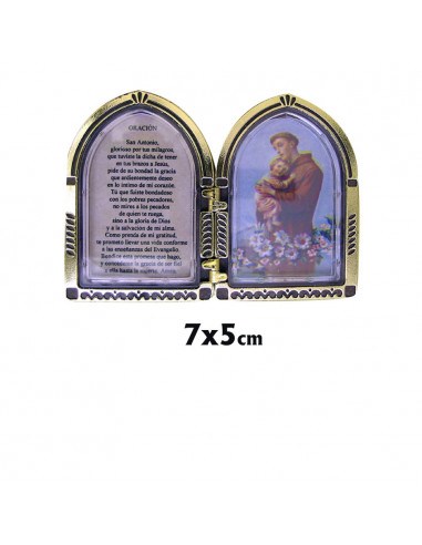 Capilla Marron Con Cruces Doradas...