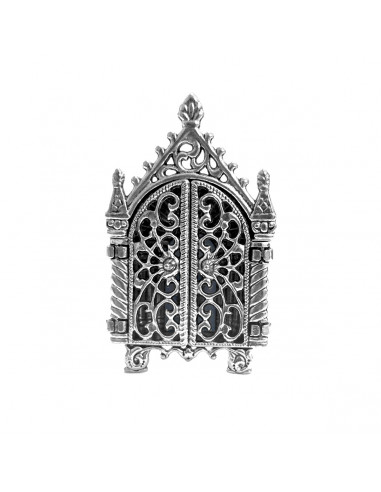 Capilla metal calada con puertas